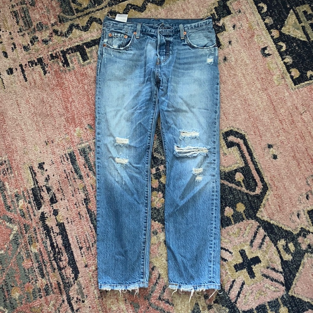Levi’s size 25